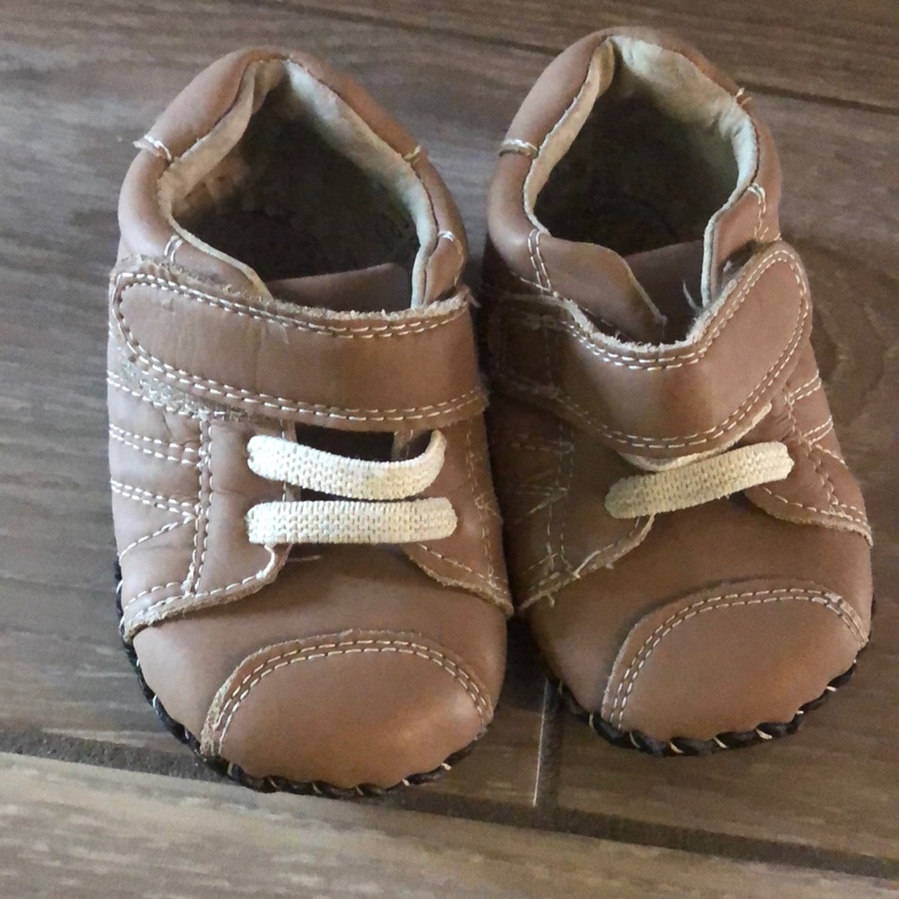 Used Pediped 5.5 baby Tan shoes